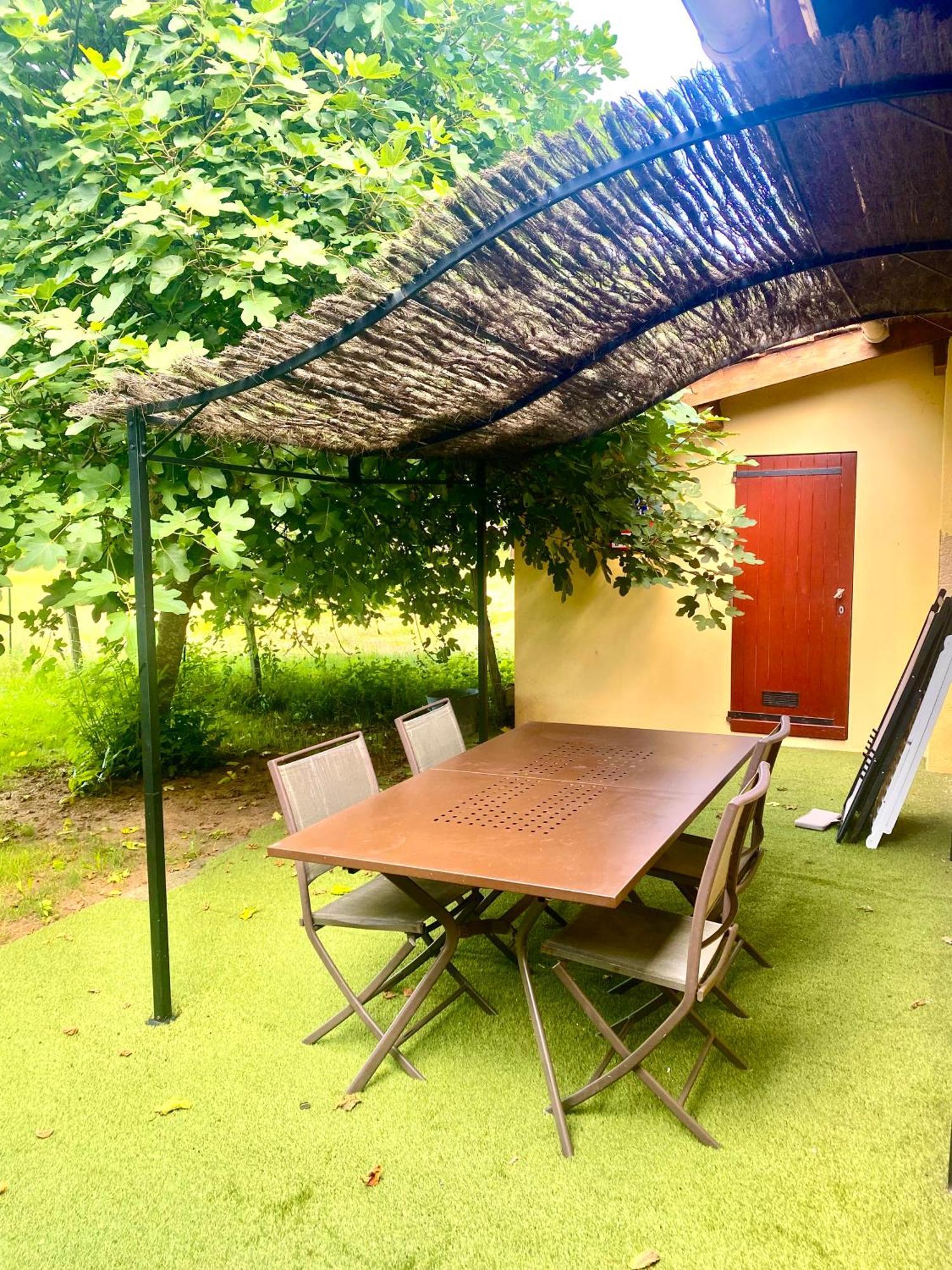 Camping La Ferme de Perdigat Limeuil Bagian luar foto