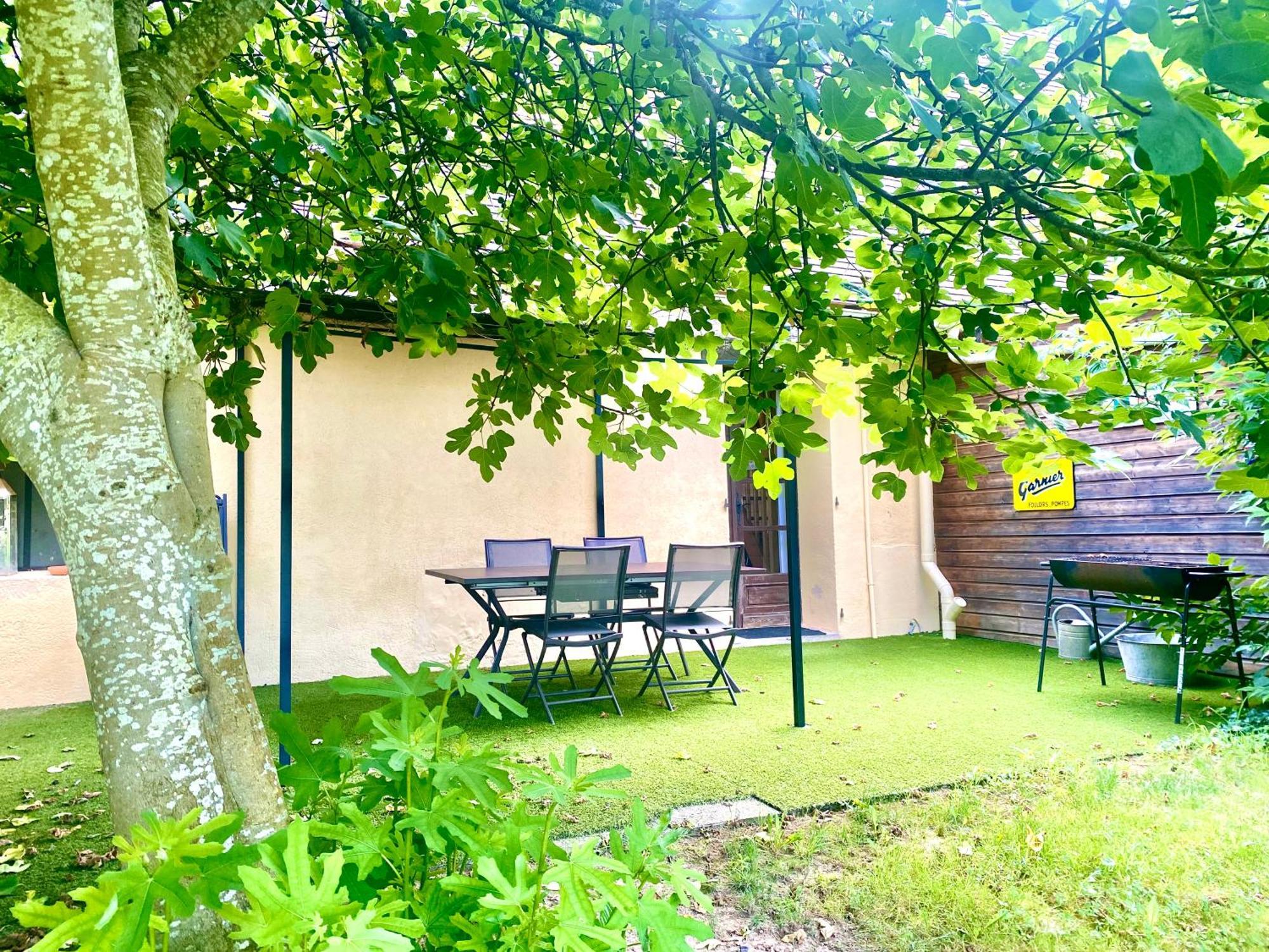Camping La Ferme de Perdigat Limeuil Bagian luar foto